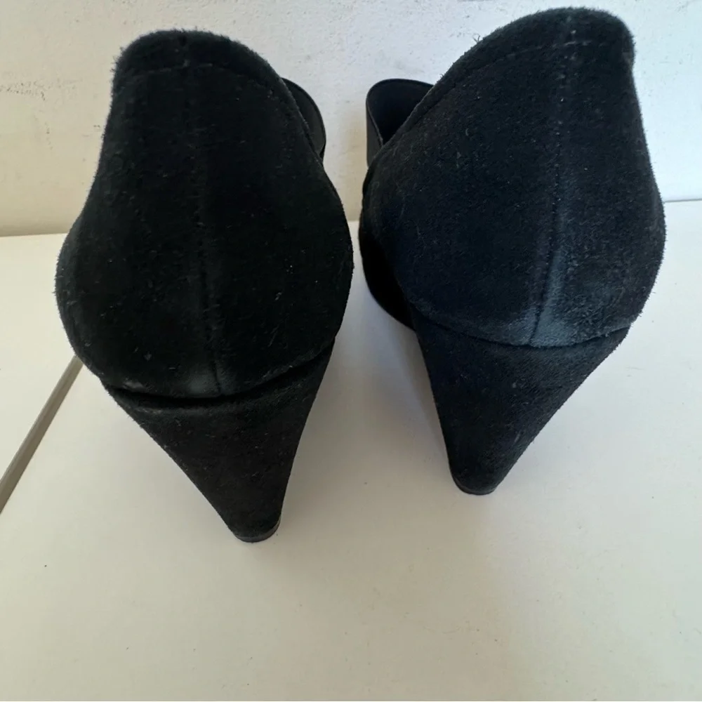 Tahari Debbie Black Suede Mary Jane Strap Platform Heels Pumps Size 10
